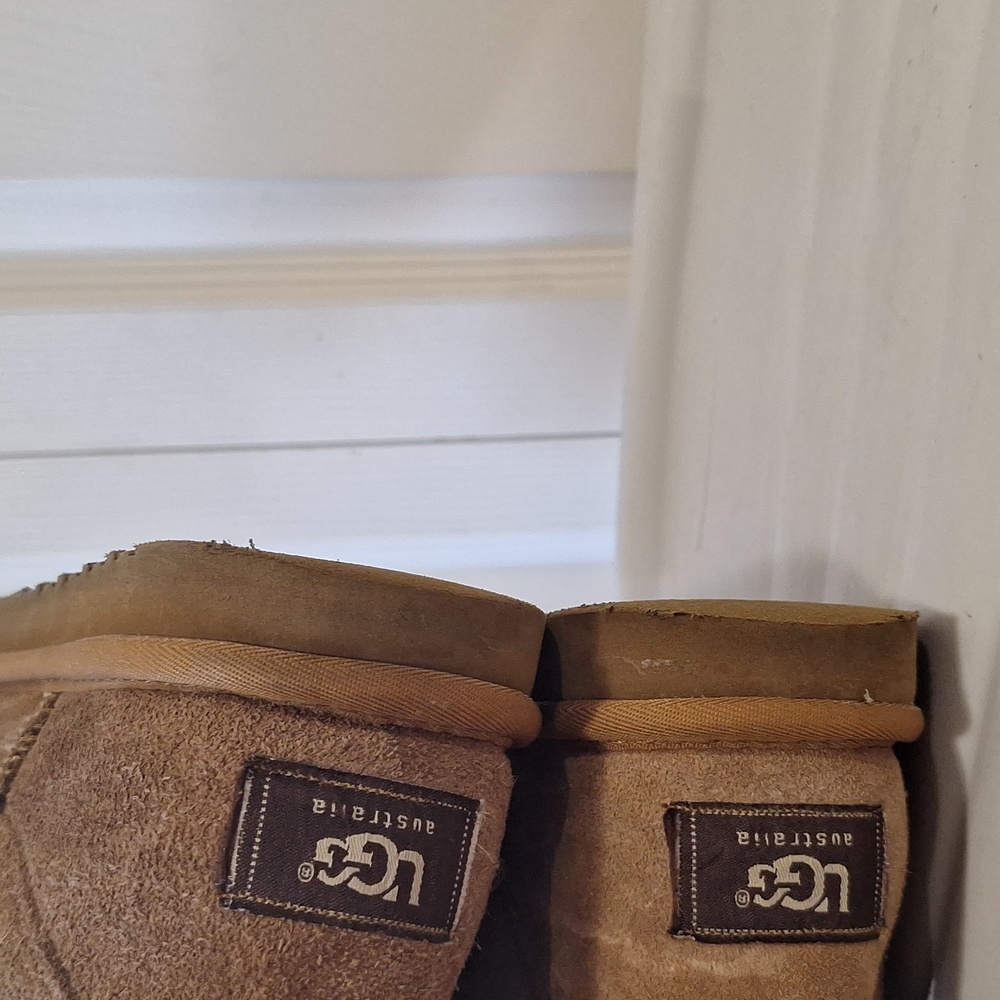 UGG Australia classic tall suede sheepskin leather faux fur boots - 9 - tan - Picture 8 of 12